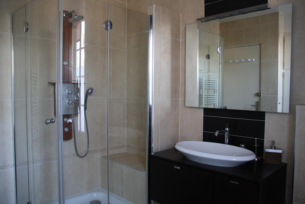 Villa Liberté Verdun Villejuif Zimmer foto
